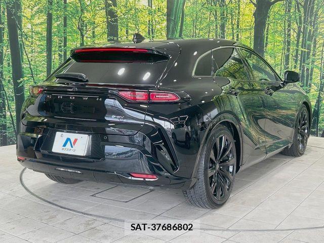 Toyota Crown Sports 2024-04 8073414-16
