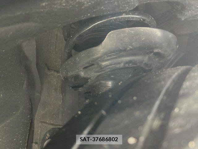 Toyota Crown Sports 2024-04 8073414-19