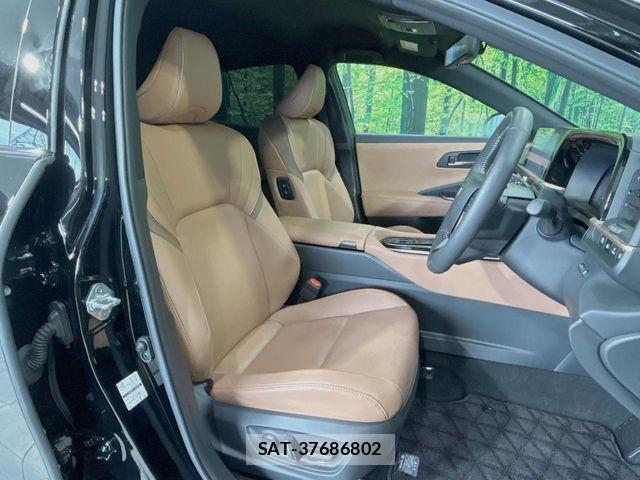Toyota Crown Sports 2024-04 8073414-7