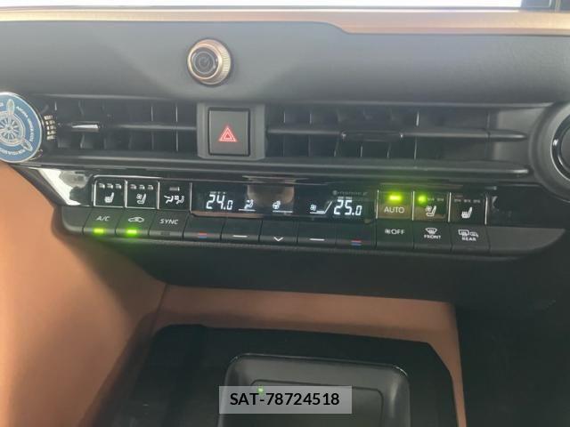 Toyota Crown Sports 2024-02 8073418-16
