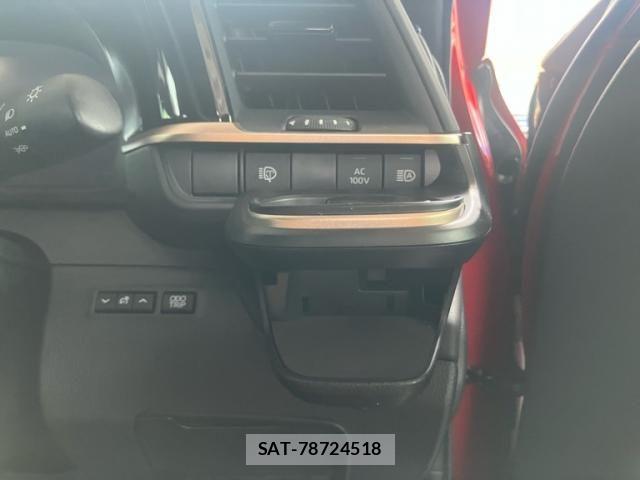 Toyota Crown Sports 2024-02 8073418-18