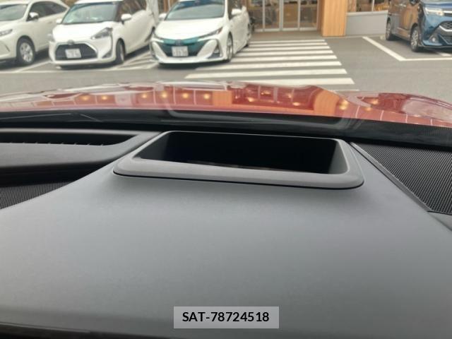 Toyota Crown Sports 2024-02 8073418-23