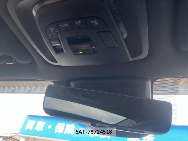 Toyota Crown Sports 2024-02 8073418-24