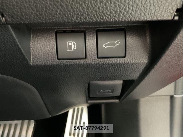 Toyota Crown Sports 2025-01 8073417-15