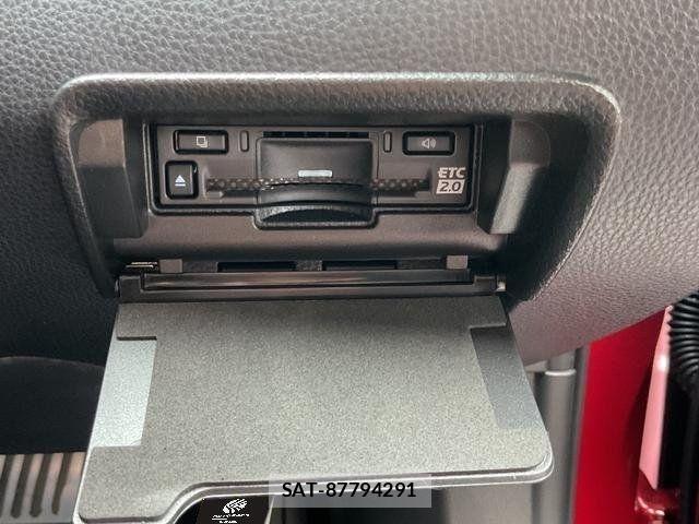 Toyota Crown Sports 2025-01 8073417-16