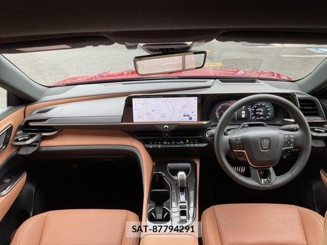 Toyota Crown Sports 2025-01 8073417-6