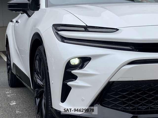 Toyota Crown Sports 2024-07 8073413-11