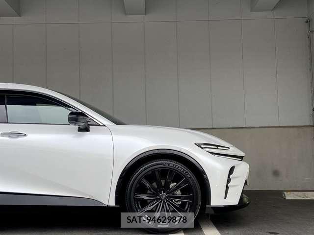 Toyota Crown Sports 2024-07 8073413-22