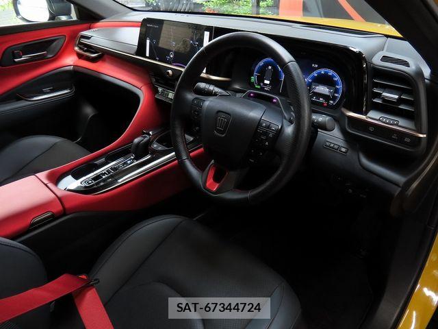 Toyota Crown Sports 2024-02 8073412-14