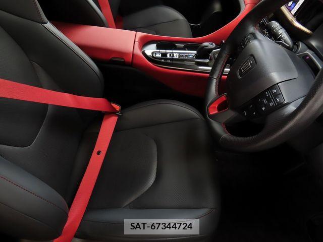 Toyota Crown Sports 2024-02 8073412-16