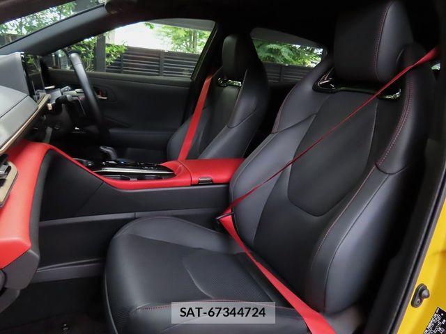Toyota Crown Sports 2024-02 8073412-23