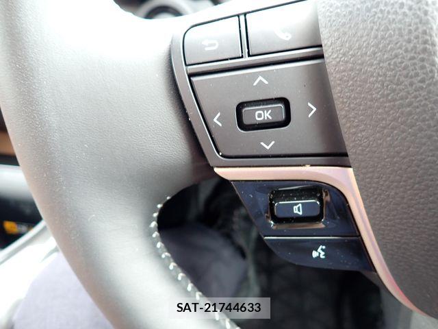 Toyota Crown Sports 2024-12 8073410-11