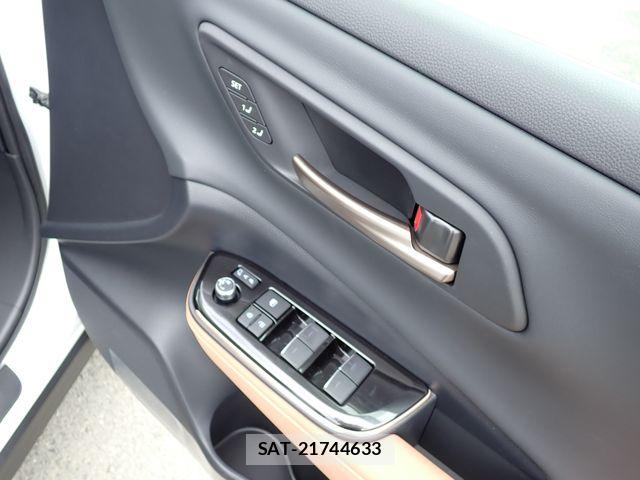 Toyota Crown Sports 2024-12 8073410-17