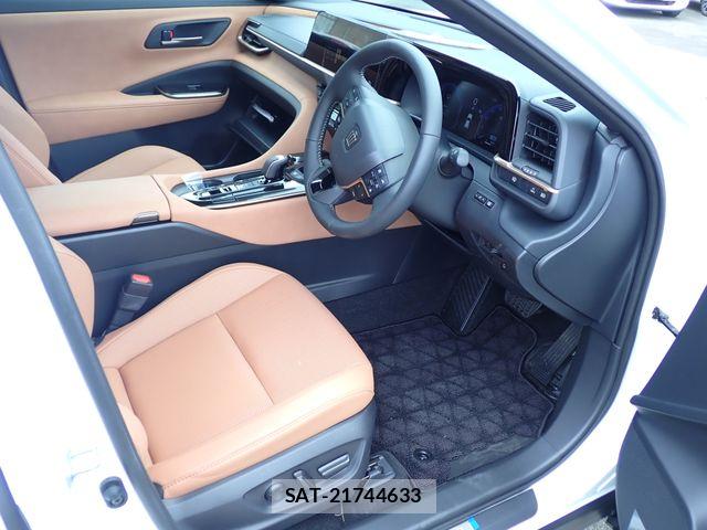 Toyota Crown Sports 2024-12 8073410-1