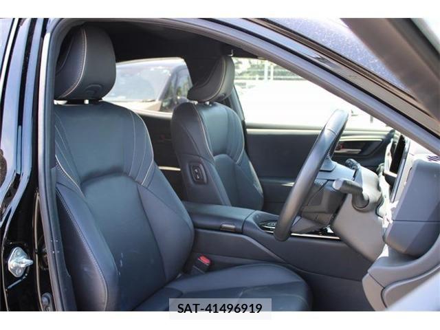 Toyota Crown Sports 2024-05 8098687-23