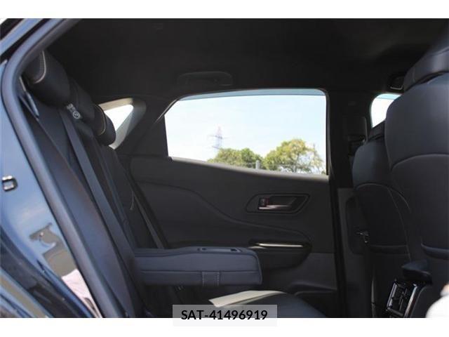 Toyota Crown Sports 2024-05 8098687-25