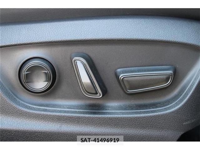 Toyota Crown Sports 2024-05 8098687-4