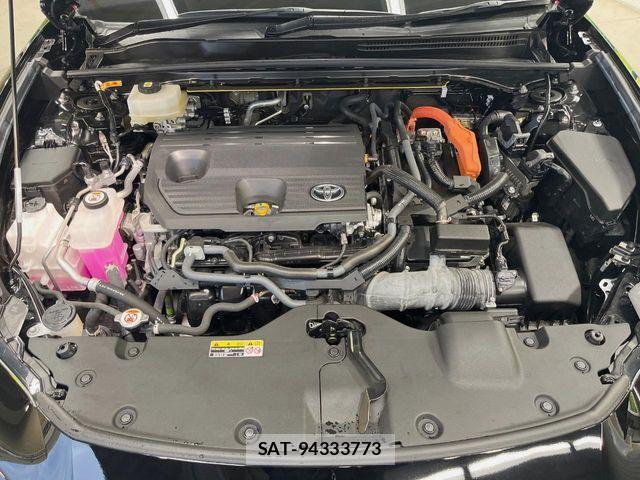 Toyota Crown Sports 2024-10 8098685-17