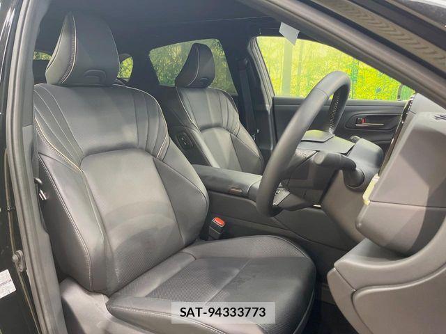 Toyota Crown Sports 2024-10 8098685-7