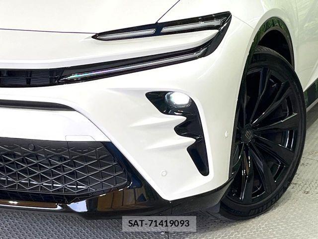 Toyota Crown Sports 2025-06 8145627-12