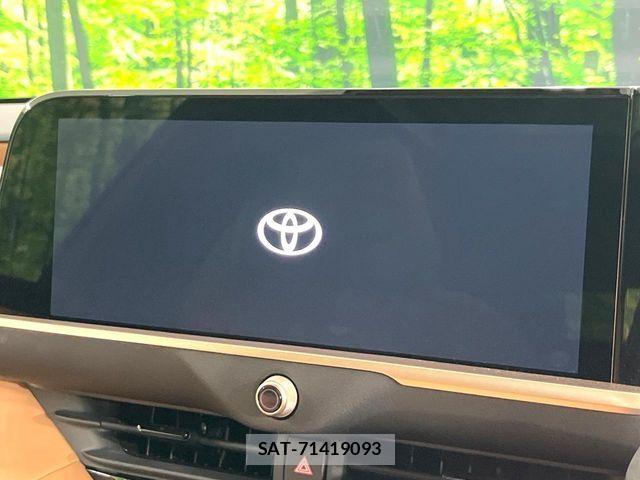 Toyota Crown Sports 2025-06 8145627-3