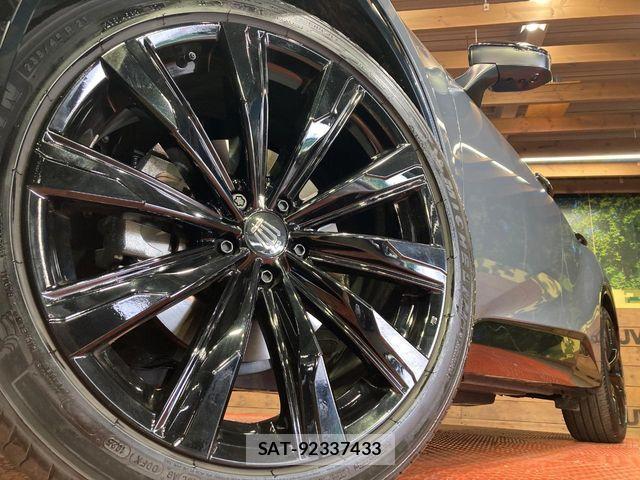 Toyota Crown Sports 2025-06 8145629-12