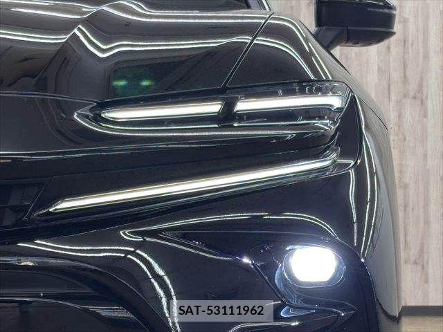 Toyota Crown Sports 2024-07 8145630-10
