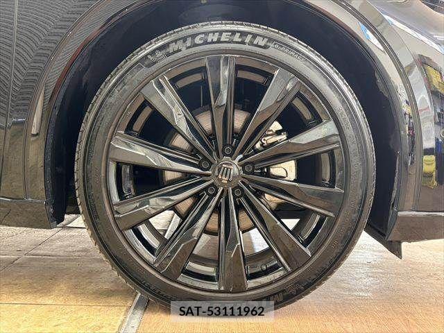 Toyota Crown Sports 2024-07 8145630-11