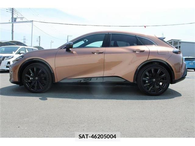 Toyota Crown Sports 2024-09 8145638-9