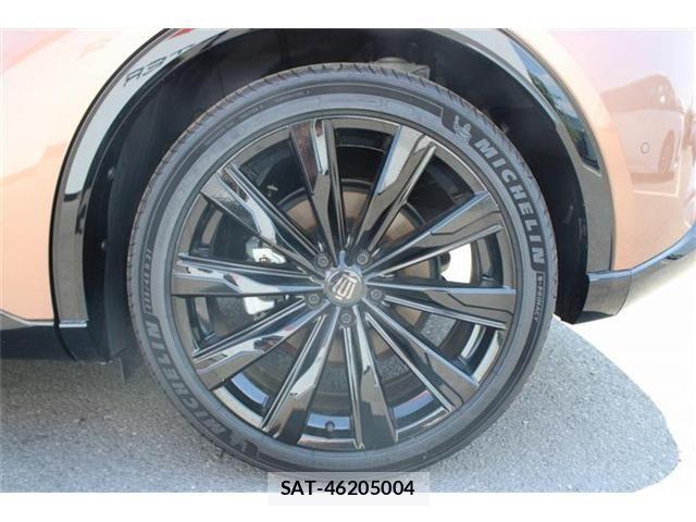 Toyota Crown Sports 2024-09 8145638-22