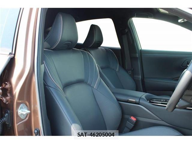 Toyota Crown Sports 2024-09 8145638-29