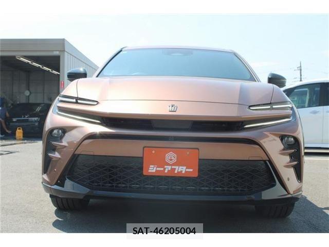 Toyota Crown Sports 2024-09 8145638-3