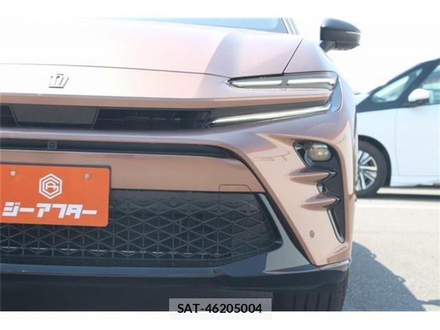 Toyota Crown Sports 2024-09 8145638-5