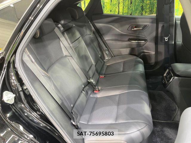 Toyota Crown Sports 2024-01 8158224-8