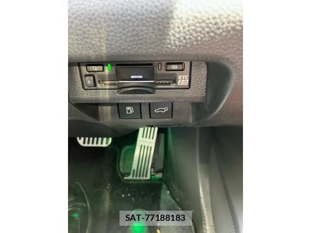 Toyota Crown Sports 2025-02 8158227-14
