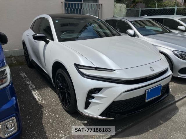 Toyota Crown Sports 2025-02 8158227-1