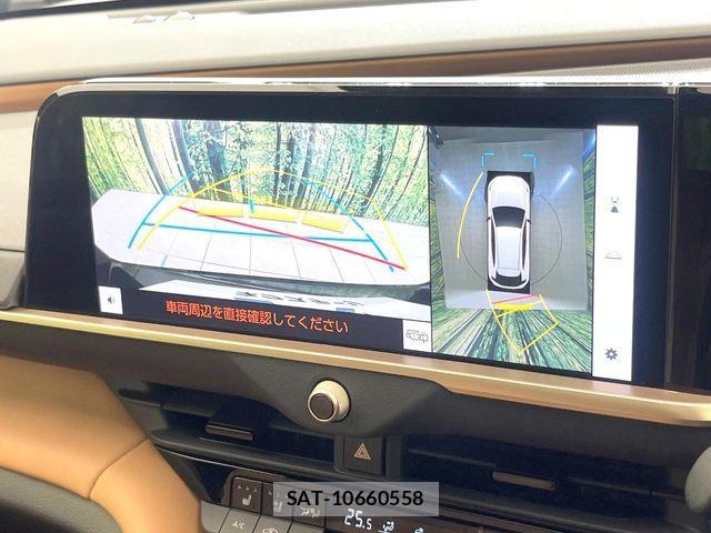 Toyota Crown Sports 2024-02 8207074-3