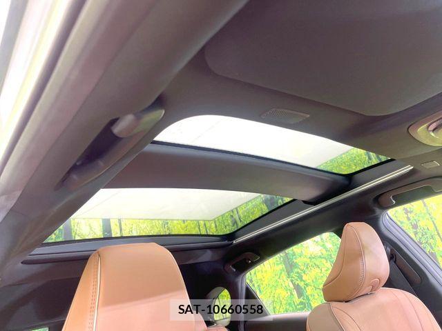 Toyota Crown Sports 2024-02 8207074-4