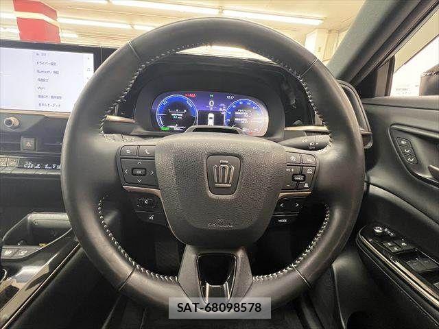 Toyota Crown Sports 2023-12 8207076-10