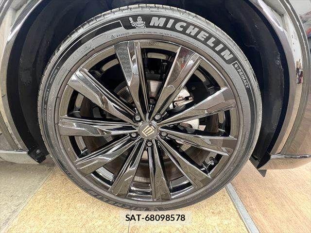 Toyota Crown Sports 2023-12 8207076-12