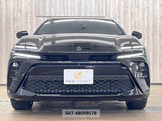 Toyota Crown Sports 2023-12 8207076-13