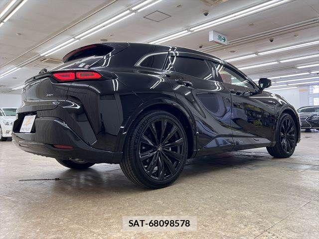 Toyota Crown Sports 2023-12 8207076-17
