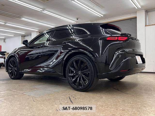 Toyota Crown Sports 2023-12 8207076-18