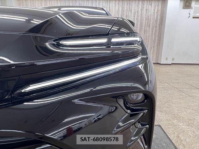 Toyota Crown Sports 2023-12 8207076-20