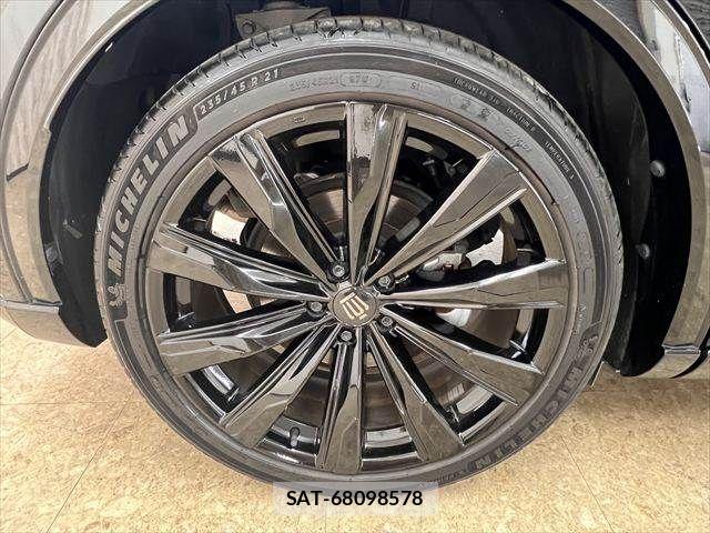 Toyota Crown Sports 2023-12 8207076-24