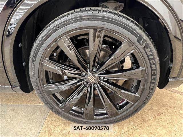 Toyota Crown Sports 2023-12 8207076-25
