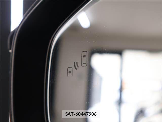 Toyota Crown Sports 2024-10 8207073-17
