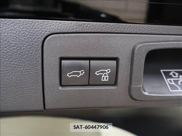 Toyota Crown Sports 2024-10 8207073-18