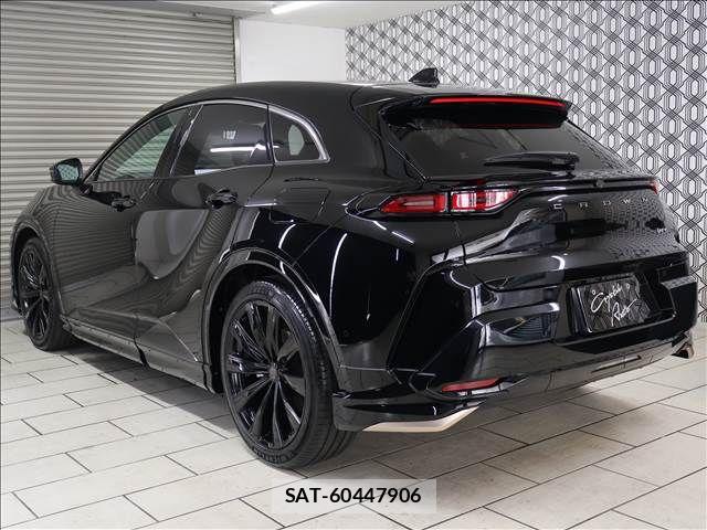 Toyota Crown Sports 2024-10 8207073-1