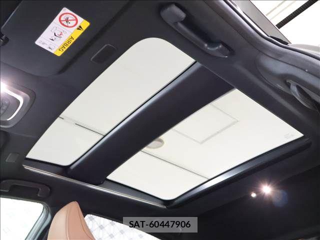 Toyota Crown Sports 2024-10 8207073-3
